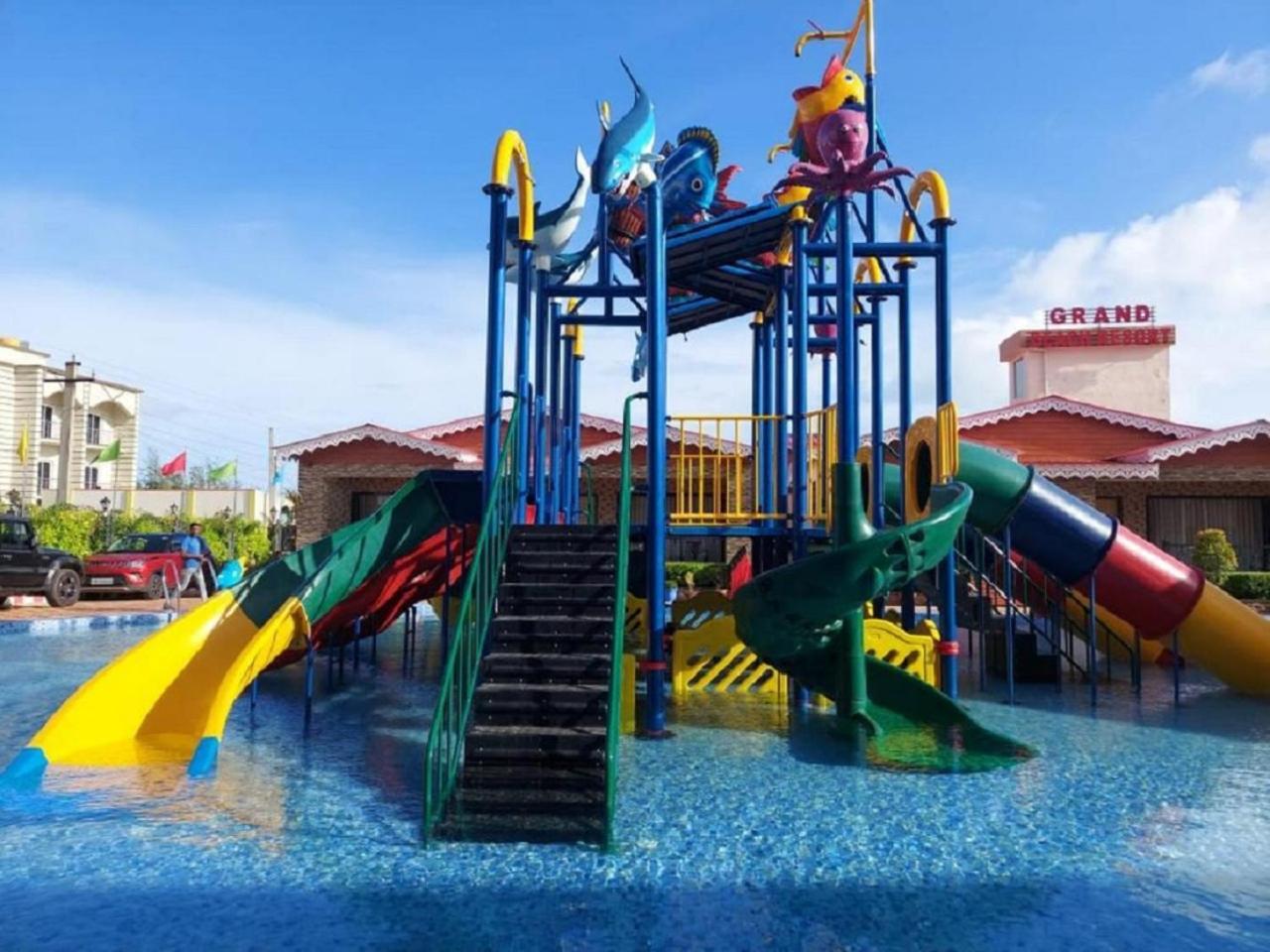 Grand Beach Resort 曼达莫尼 外观 照片